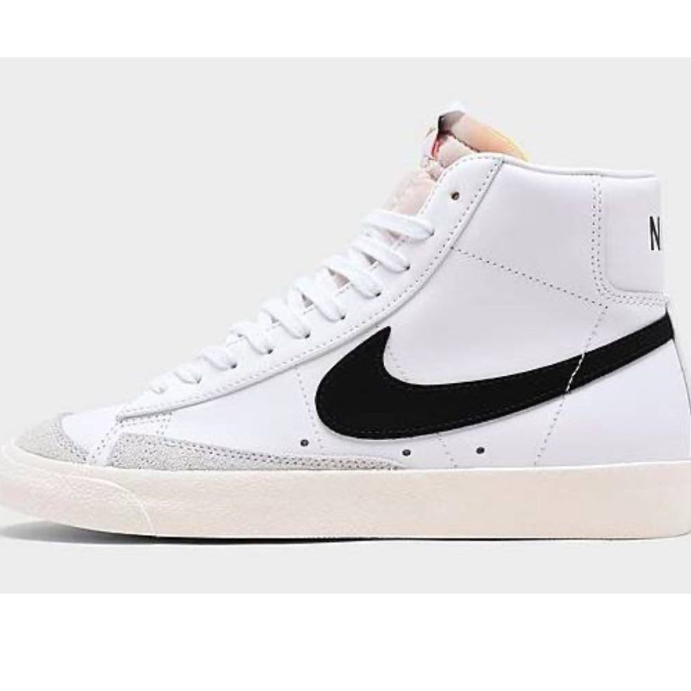 Nike Blazer Mid 77 Casual Shoes, Female, 10, White/Black/Sail